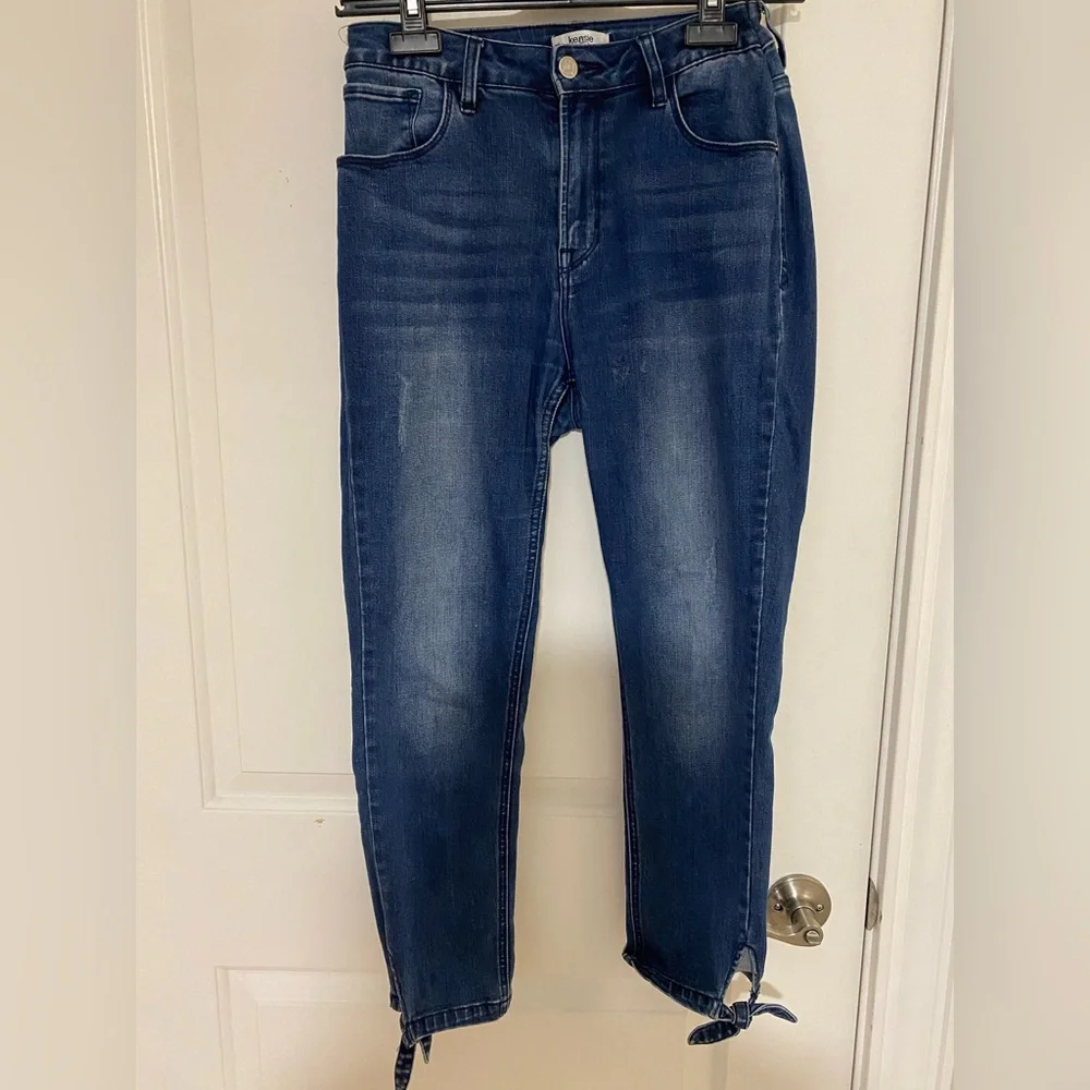Classic Blue Women's Jeans - Picture 1 of 8